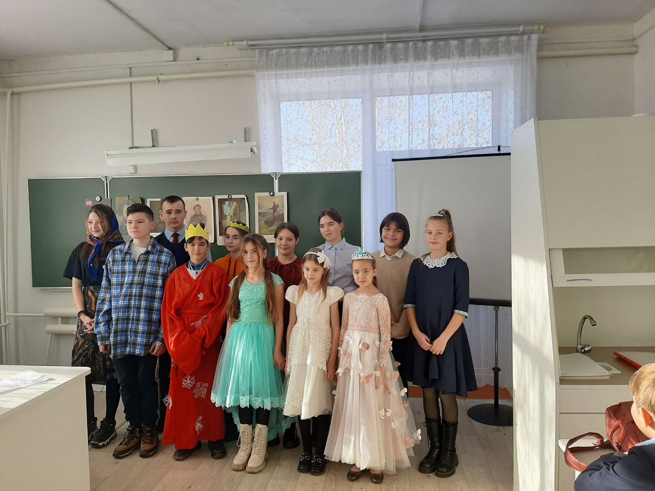 Инсценирование отрывков из сказок А.С.Пушкина.