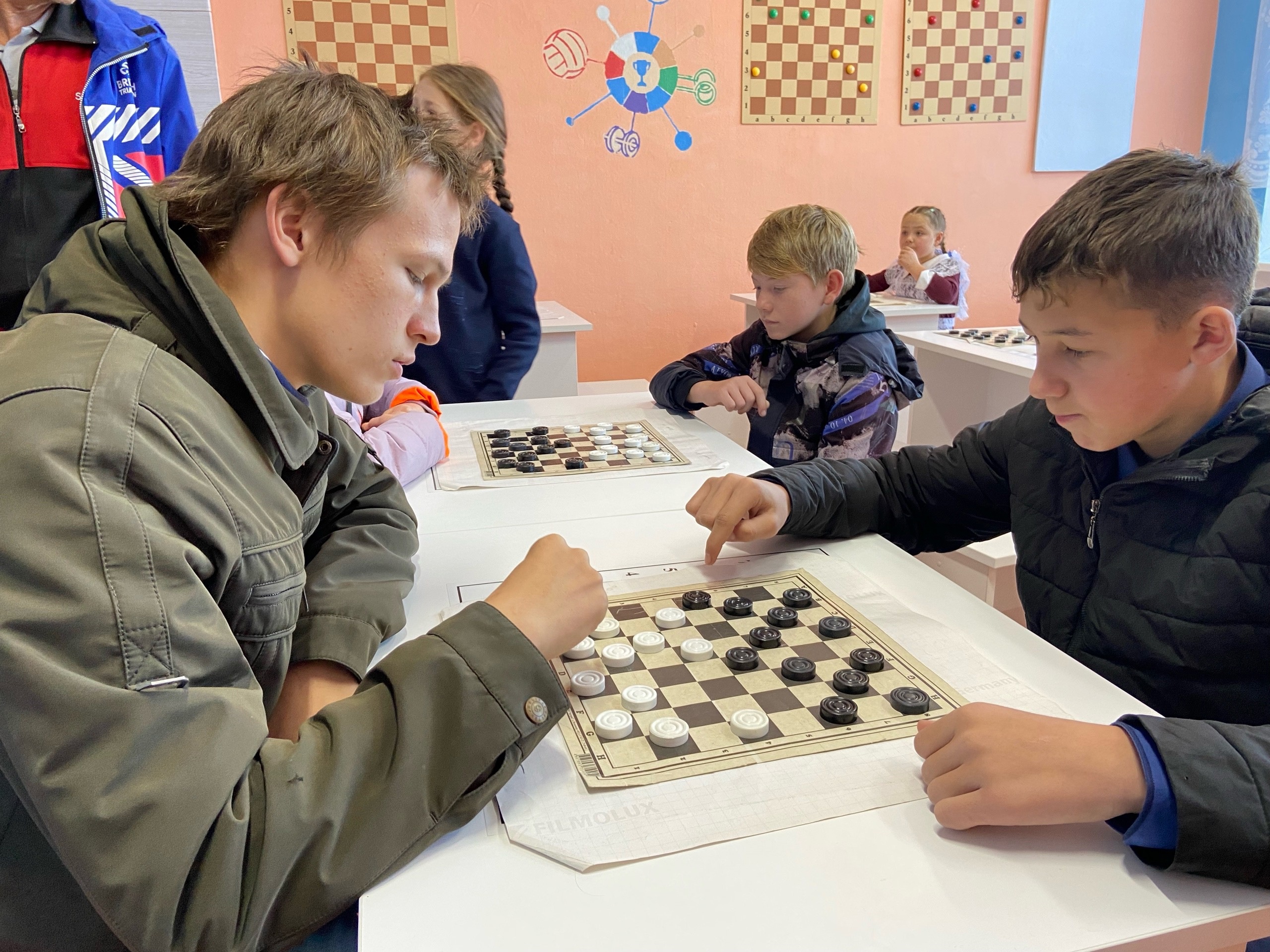 Участие в Районном первенстве по шашкам.