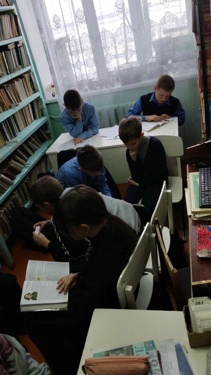 Чтение стихов М.Ю Лермонтова.