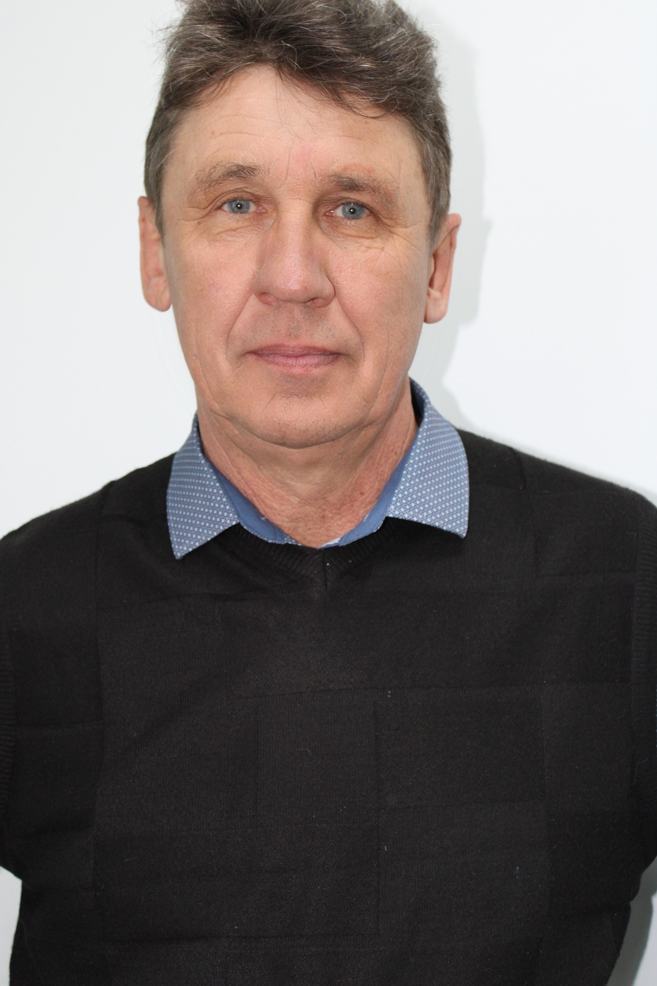 Павлов Виктор Васильевич.